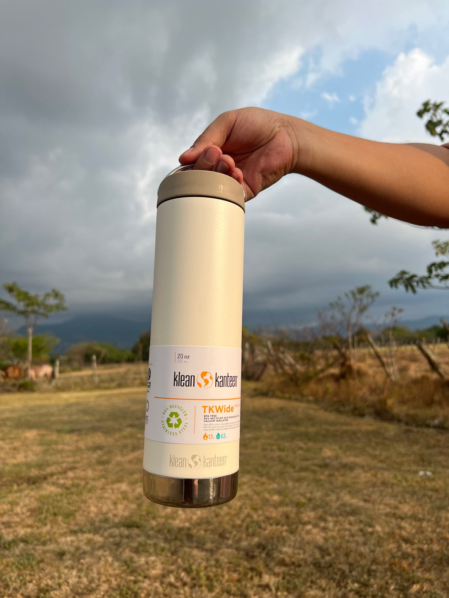 Botella Klean Kanteen TKWide 20 oz Twist Tofu