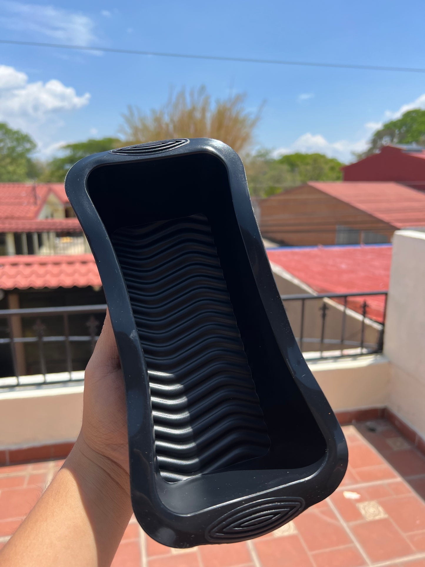 Moldes para bloques de hielo de silicona de 2.5Lbs. (1 unidad)